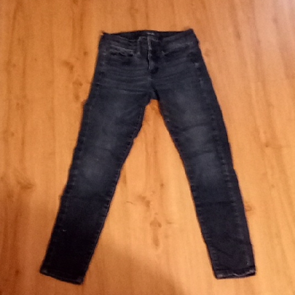 Aeropostale Blue Cropped Ankle Jeans with Vintage Look